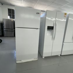 Frigidaire 29.5-inch 18 Cu. Ft. Garage Ready Top Freezer Refrigerator in White