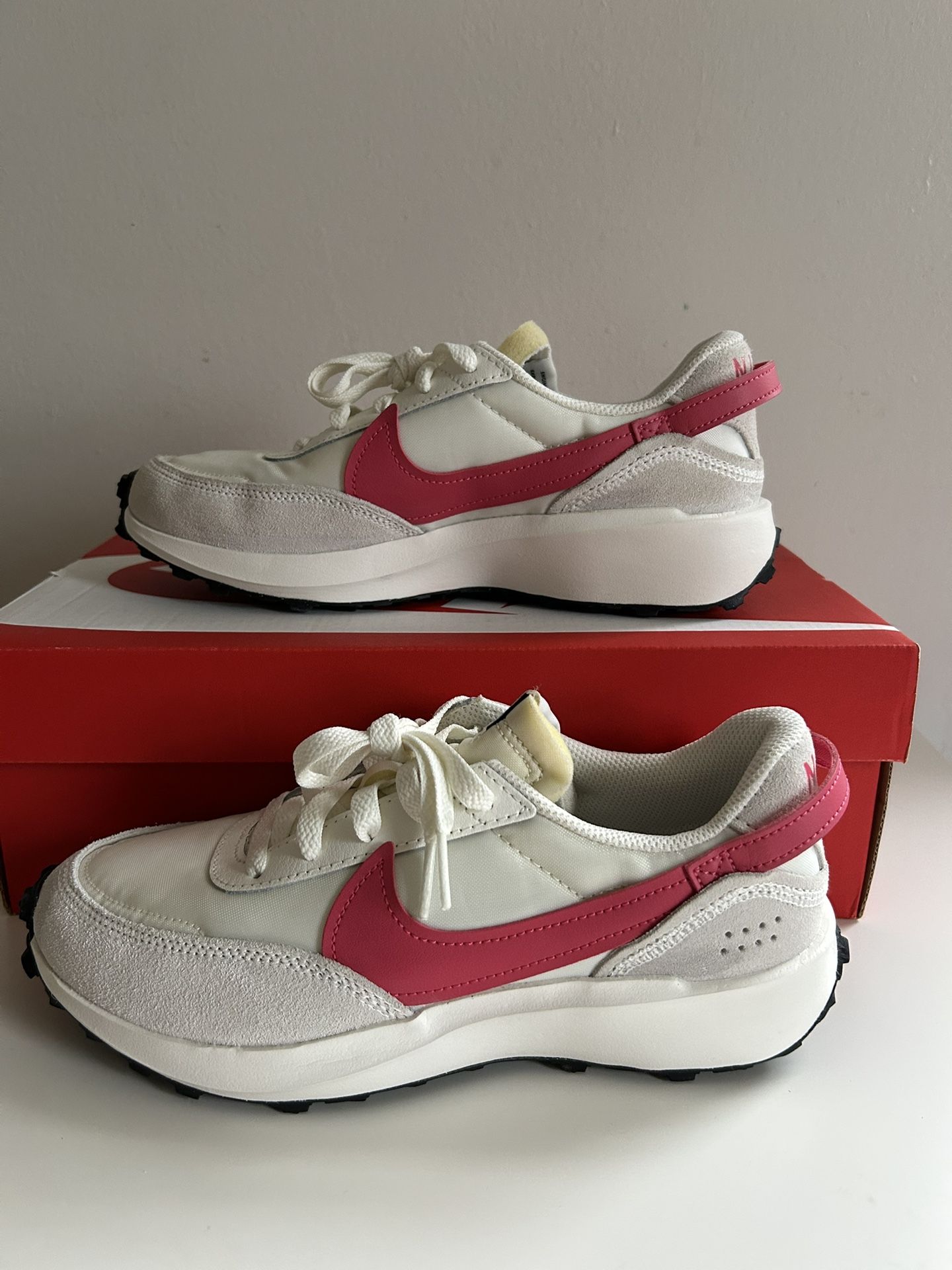 Nike Unused New - Nike Waffle Debut Women's Shoes