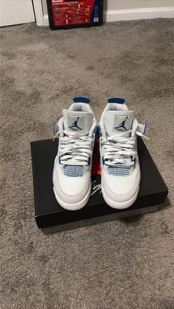 Jordan 4 ‘Military Blue’ Size 12