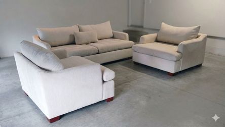 Off-White Fabric 3 Piece Sofa & Oversized Chair Set