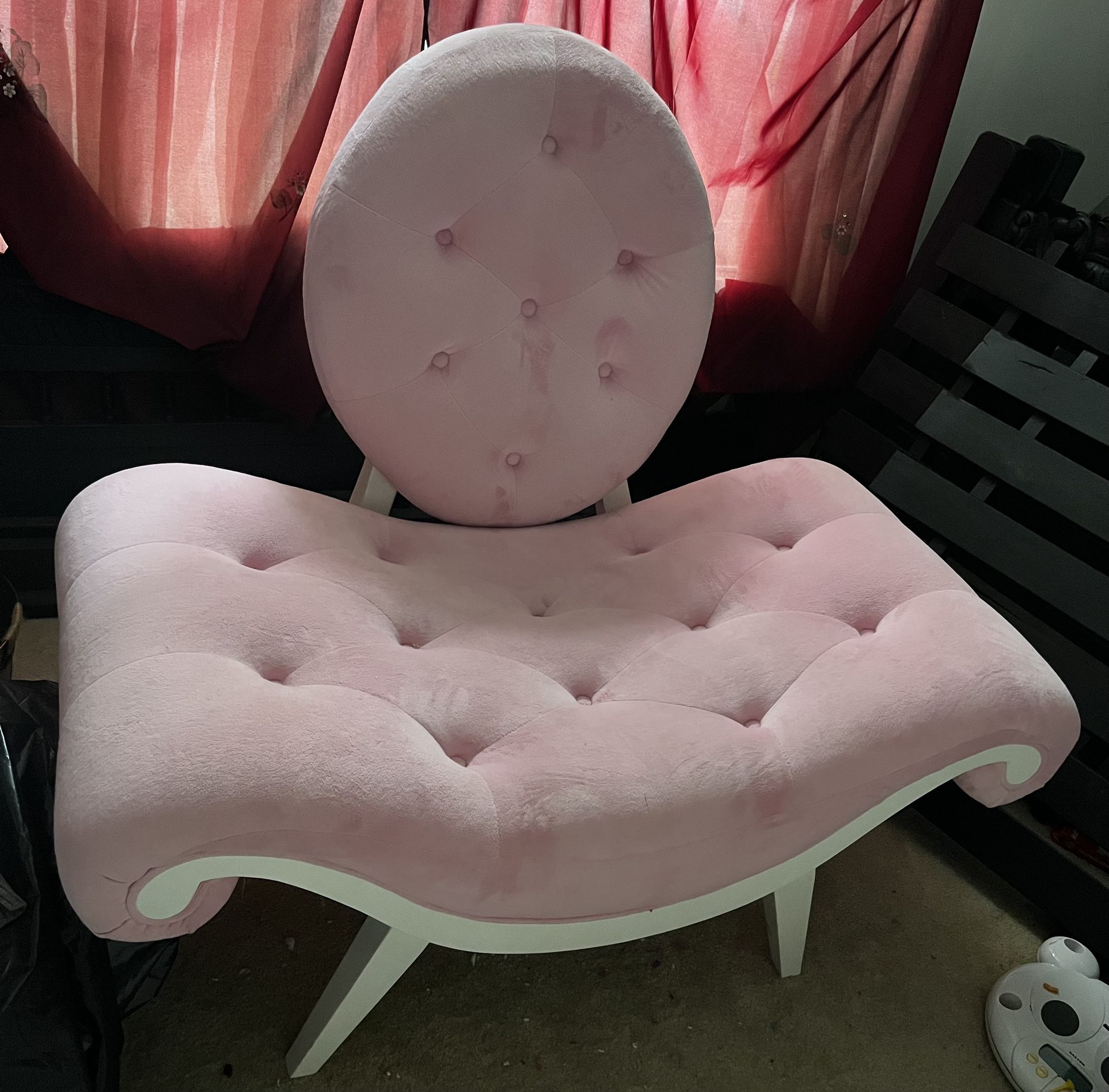Bombay kids pink princess Chair 