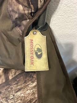 Heavy Duty Uline Camo Camp Chair (Mossy Oak) - Like New!