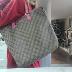 Gucci Tote