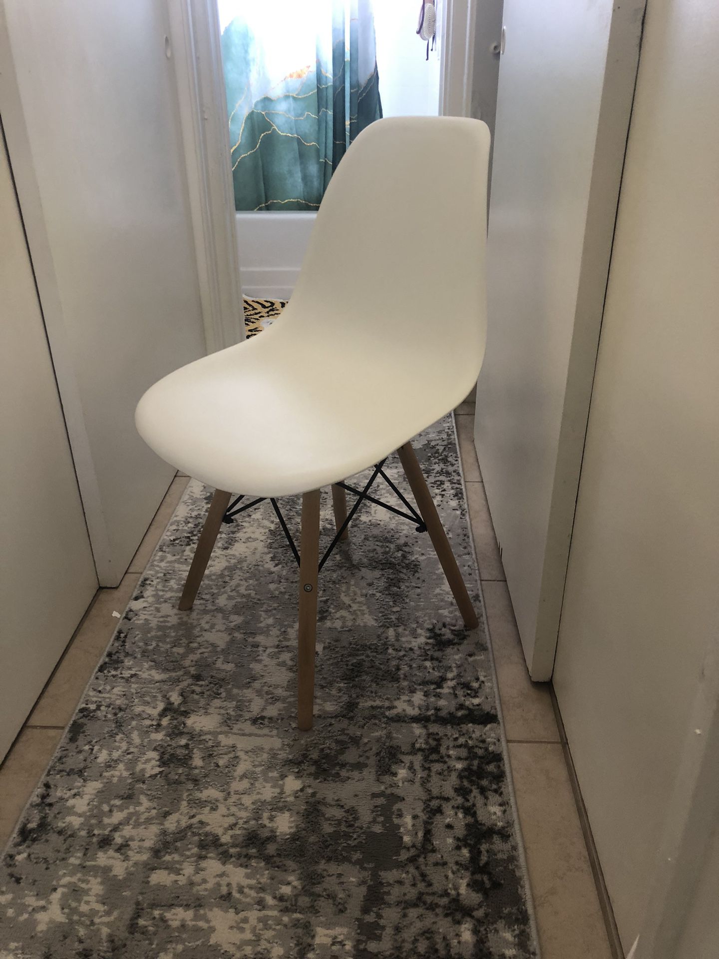 Modern White Chair 