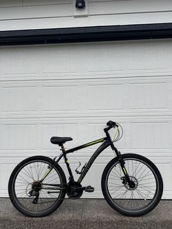 Schwinn Sidewinder Mountain Bike – 26” Wheels – 21-Speed – Front Suspension Bicycle 