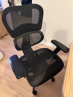 Respawn mesh chair