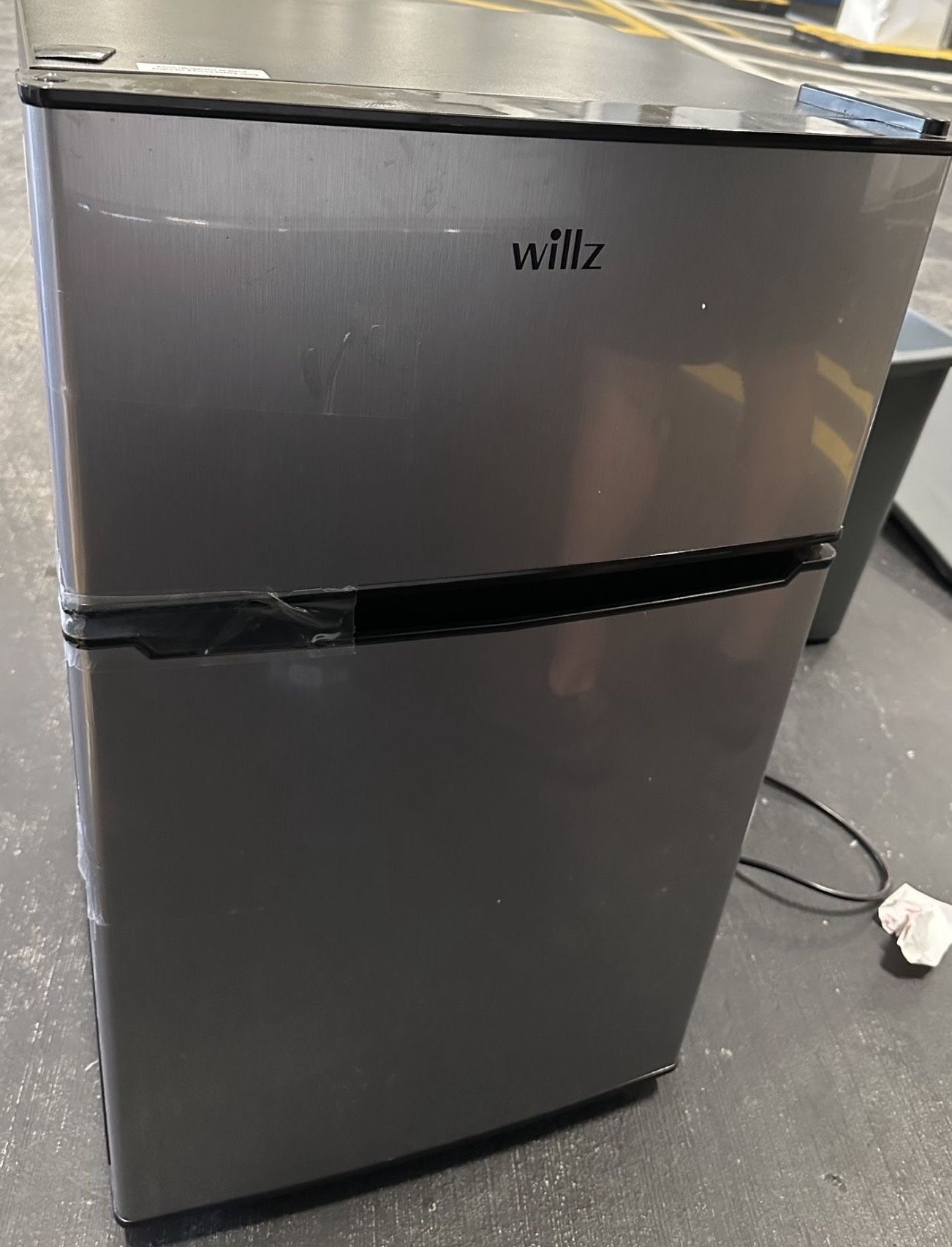 Mini Fridge With Freezer