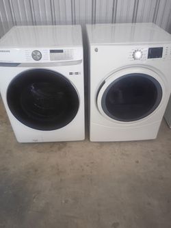 washer and dryer working