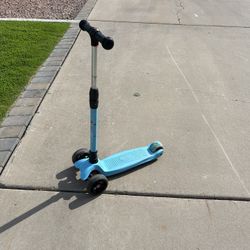 Kid scooter