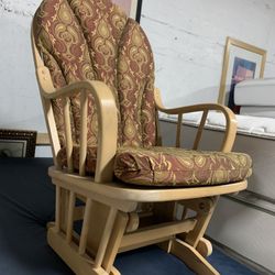Rocking Chair 