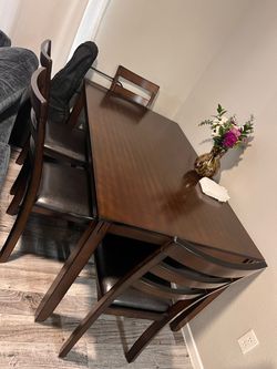 Dinning Table Set 4 chairs and Bench