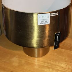 “Tahari” Golden Decorative Planter