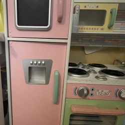 Kidkraft Uptown Kitchen Playset for Sale in Los Angeles CA OfferUp