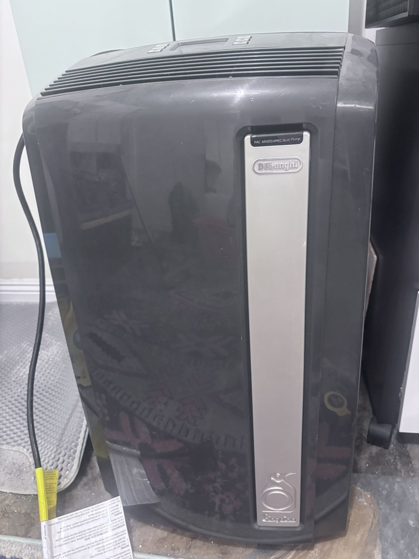 Portable AC Delonghi