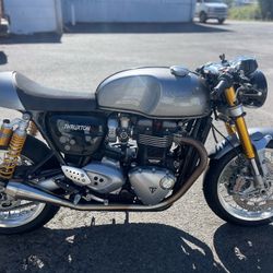 2016 Triumph Thruxton R