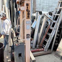 Electrical Pallet Jack