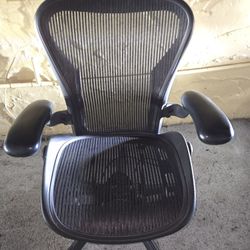 Silla Miller en buen estado  250  OBO  negociable