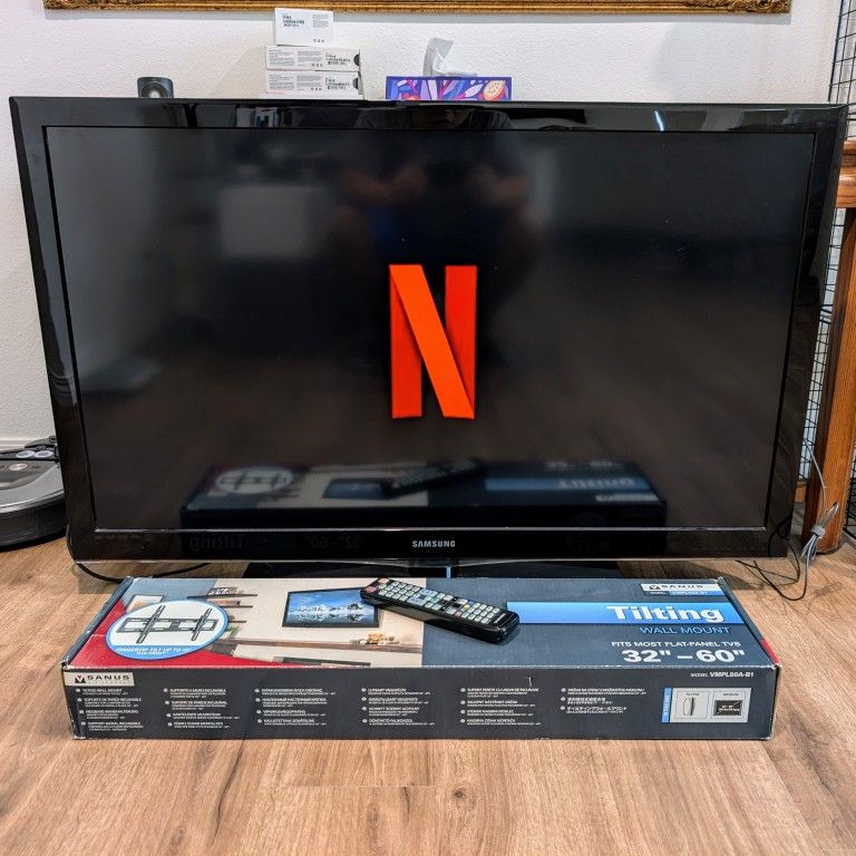 Samsung TV + Wall Mount + Google Chromecast