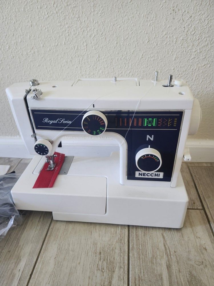 NECCHI ROYAL SERIES SEWING MACHINE
