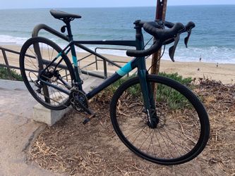 Felt vr 60. 16 speed 52c lightweight aluminum frame with mechanical disc brakes