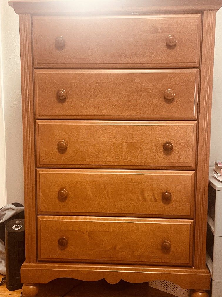 3 Piece Solid Cherry Wood Kids Bedroom Set (Islip, NY