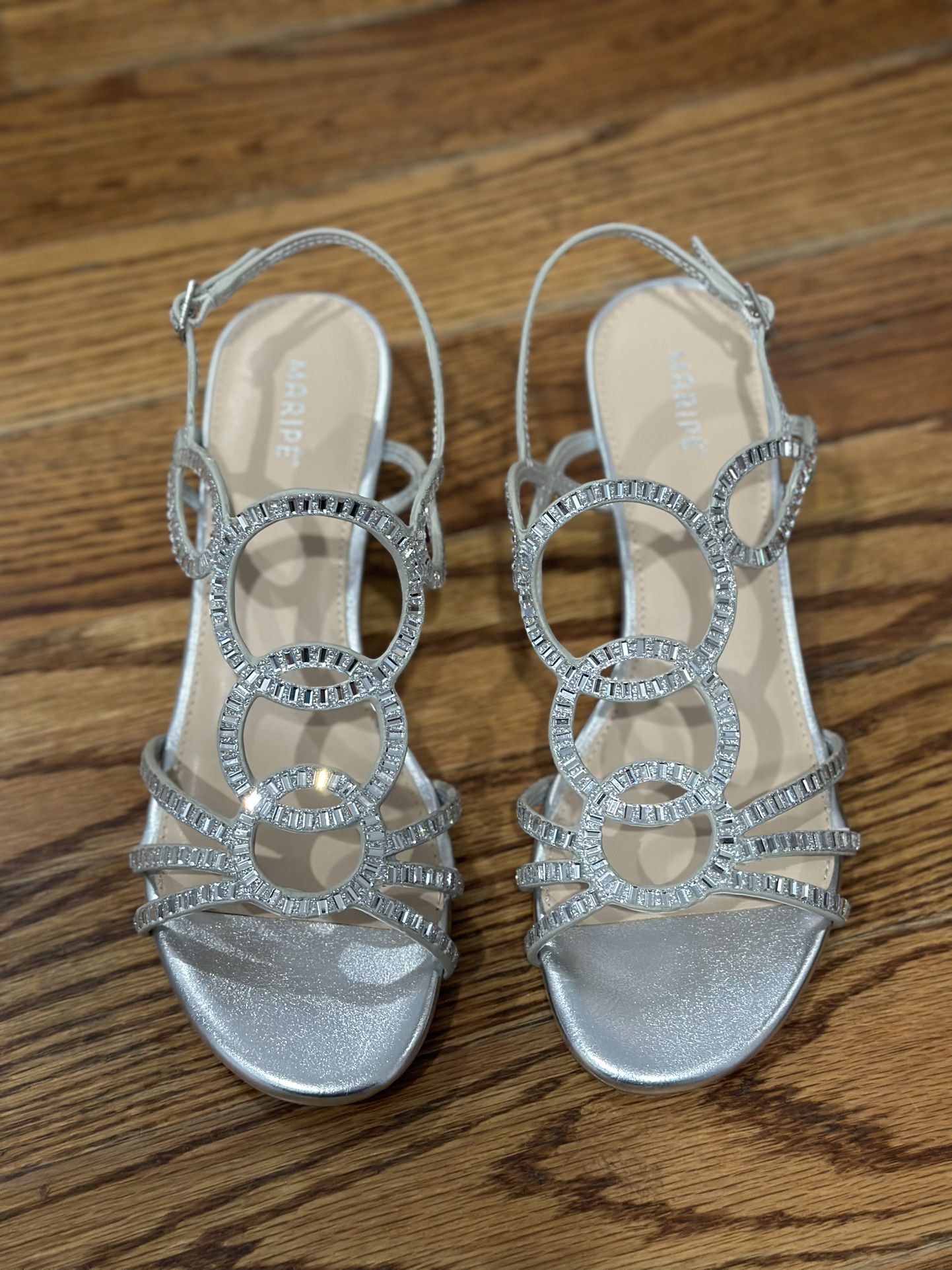 Size 8 Silver Sandals