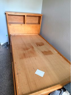 Full Size Bed