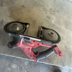 Bandsaw Milwaukee 