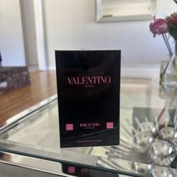 Valentino Born In Roma