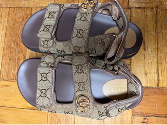 Sandal
