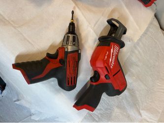 Milwaukee m12 2401-20 screw driver and charger