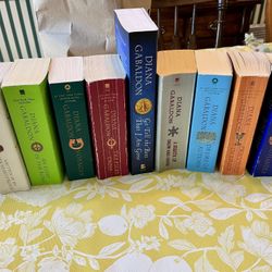 Diana Gabaldon Outlander Series Book Set of 9