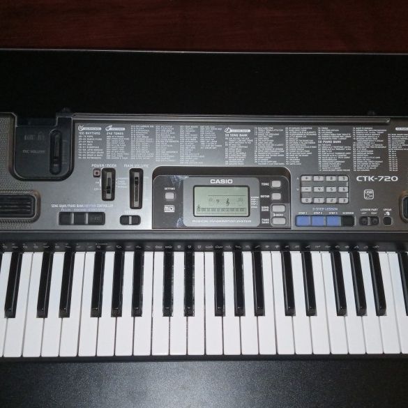 Casio CTK 720 Keyboard Piano Synth MIDI USB with Power Supply for