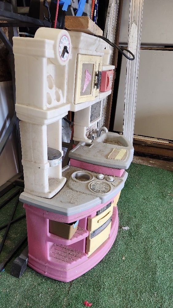 Child's Kitchen Play Set