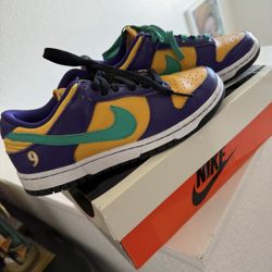 Nike Dunks