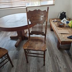 Old Fashion Antique, Vintage Extendable  Dinning Table