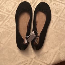 Old Navy Black Flats