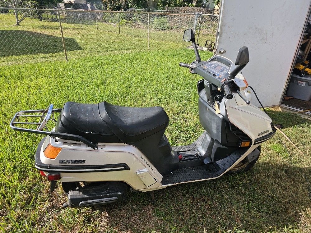 1986 Honda Elite