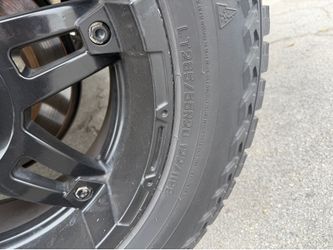 Rims an tires of road