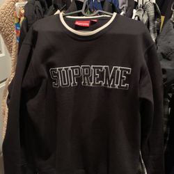 Supreme Sweatshirt