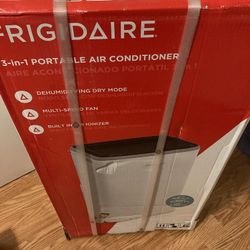 2 Air conditioners For Sale