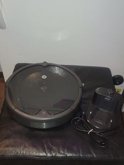 iRobot Roomba 692 Robot Vacuum