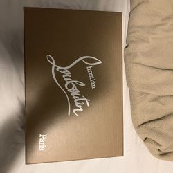 Red Bottoms Shoes ( Christian Loubs)