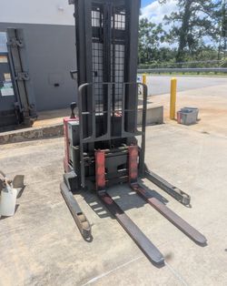 Raymond RSS40 Electric Walkie Stacker