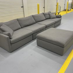 Gray Modular Sectional With Ottoman