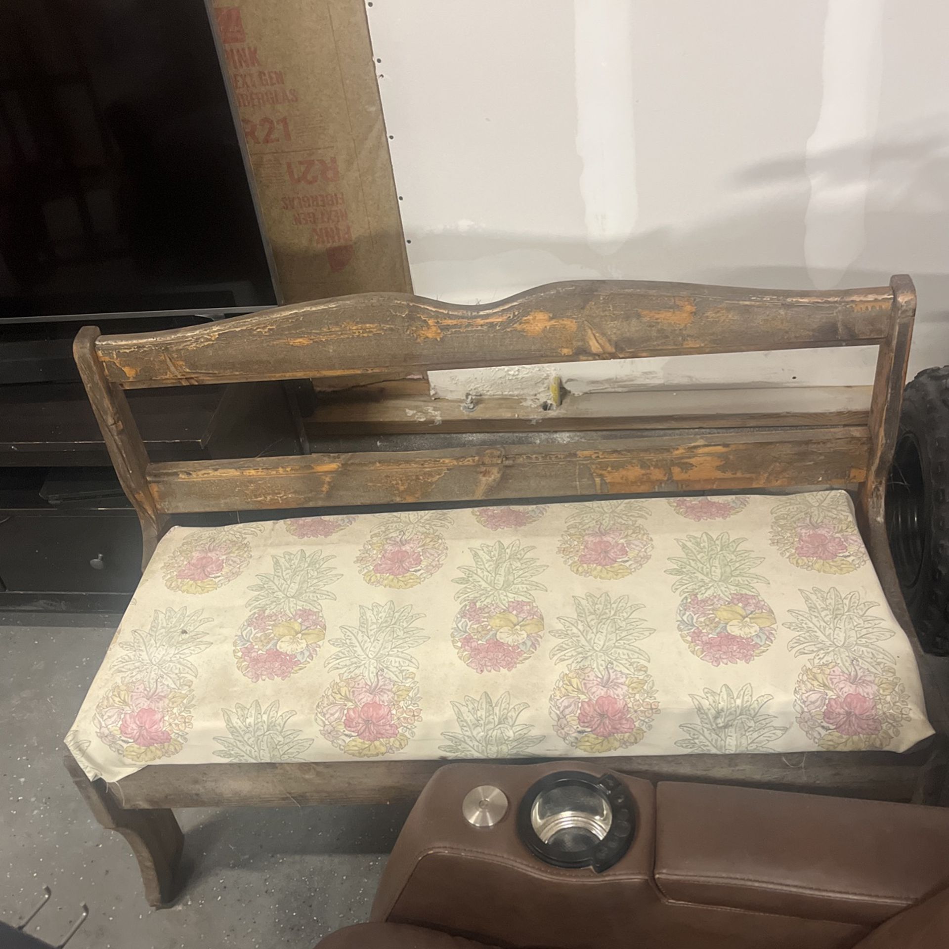 Wooden Love Seat Bench 