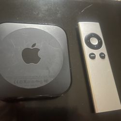 $27 OR MAKE AN OFFER : APPLE TV 