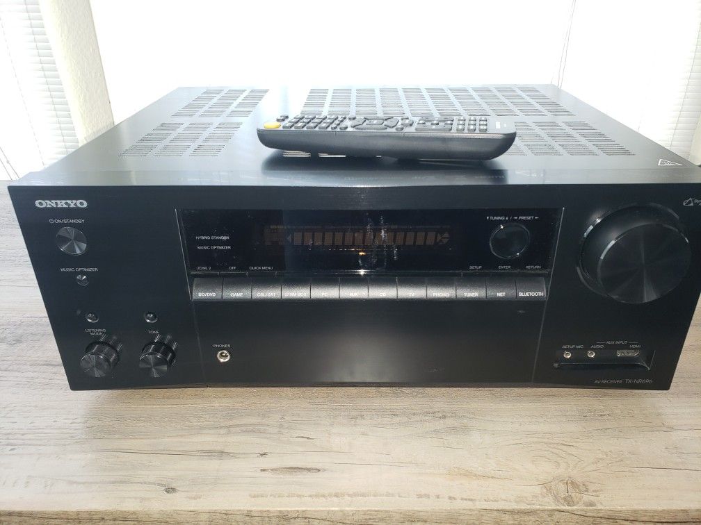 Onkyo Tx-NR696