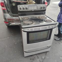 Excellent. Electric STOVE 