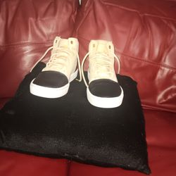 Almost Brand New Size 5 Cream And Black Jordans